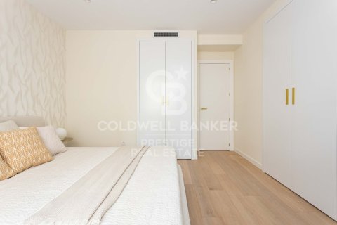 Apartment for sale in Barcelona, Spain 5 bedrooms, 197 sq.m. No. 159040 - photo 28