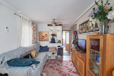 Kaupunkipientalo myytävänä Alicante, Espanja, 3 makuuhuonetta, 85 m2 No. 140329 - kuva 8