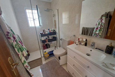 Kaupunkipientalo myytävänä Alicante, Espanja, 3 makuuhuonetta, 85 m2 No. 140329 - kuva 26