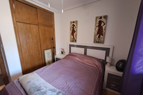 Kaupunkipientalo myytävänä Alicante, Espanja, 3 makuuhuonetta, 85 m2 No. 140329 - kuva 24