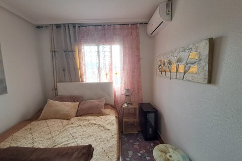 Kaupunkipientalo myytävänä Alicante, Espanja, 3 makuuhuonetta, 85 m2 No. 140329 - kuva 19