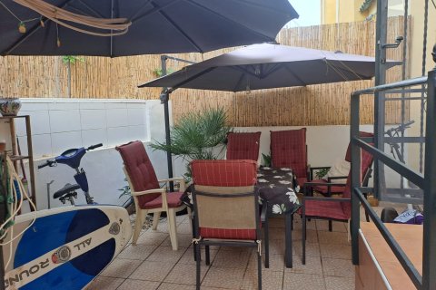 Kaupunkipientalo myytävänä Alicante, Espanja, 3 makuuhuonetta, 85 m2 No. 140329 - kuva 14