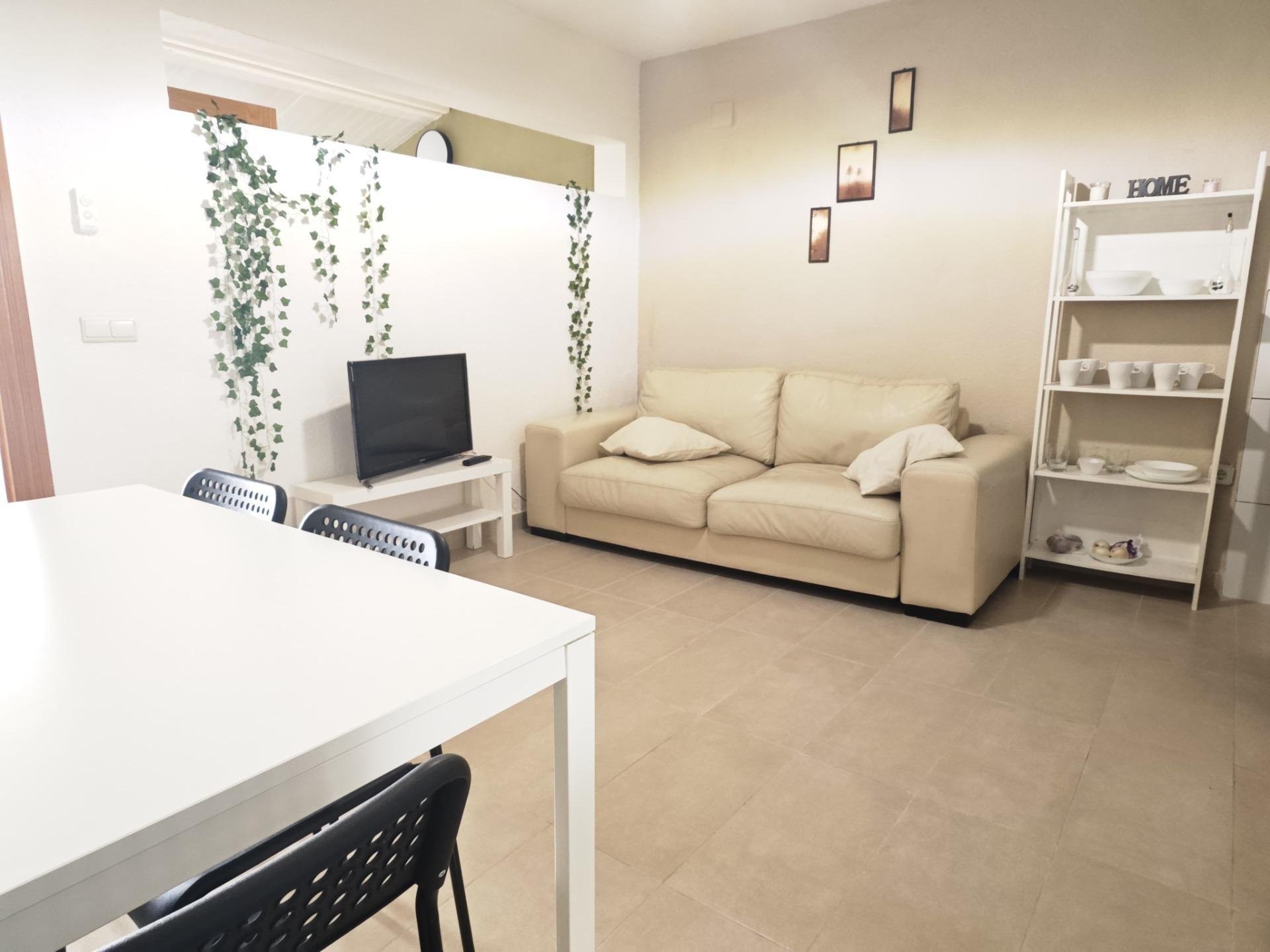 Bungalow in Torrevieja, Alicante, Spain 2 bedrooms, 43 sq.m. No. 184314