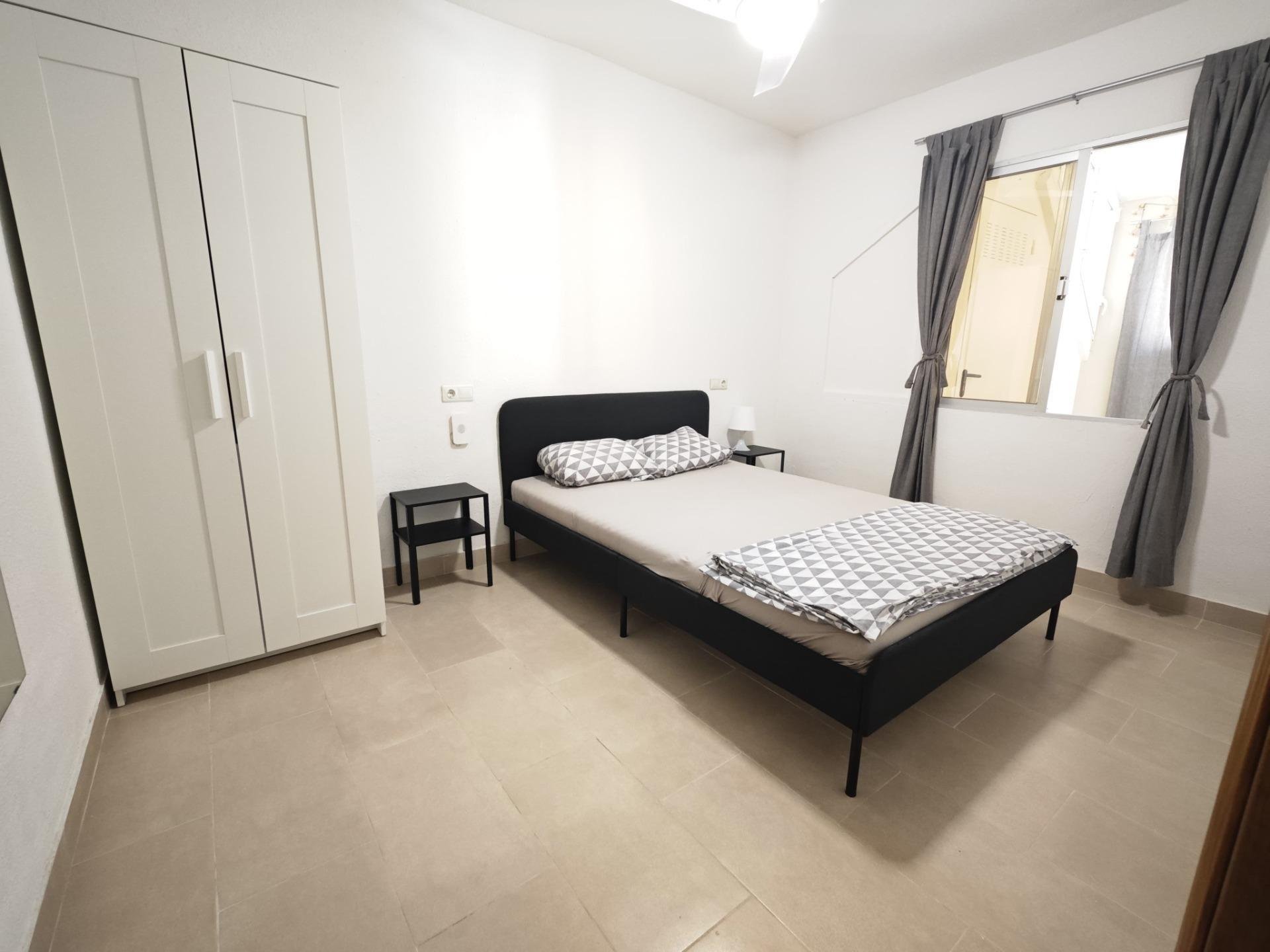 Bungalow in Torrevieja, Alicante, Spain 2 bedrooms, 43 sq.m. No. 184314