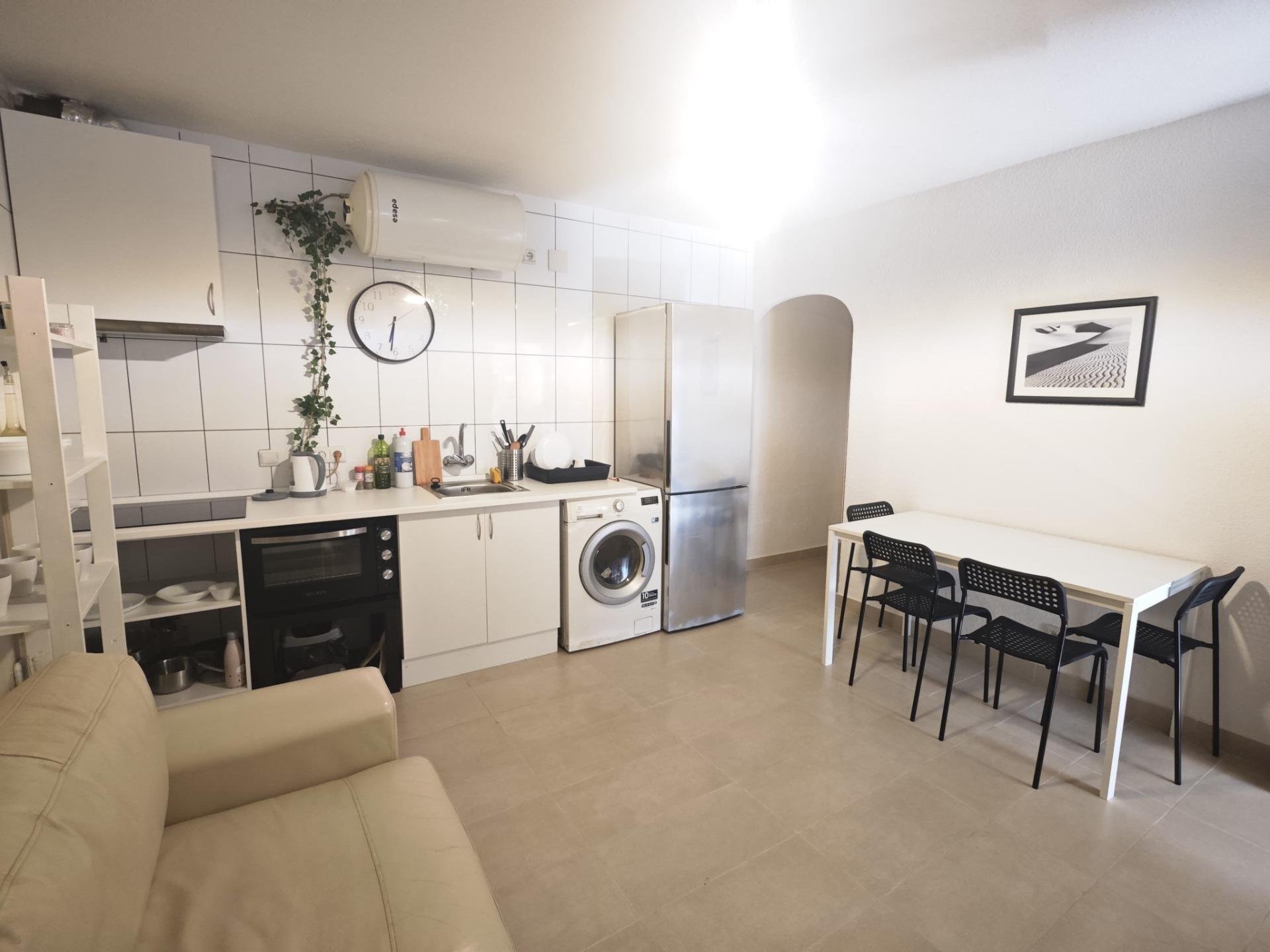 Bungalow in Torrevieja, Alicante, Spain 2 bedrooms, 43 sq.m. No. 184314
