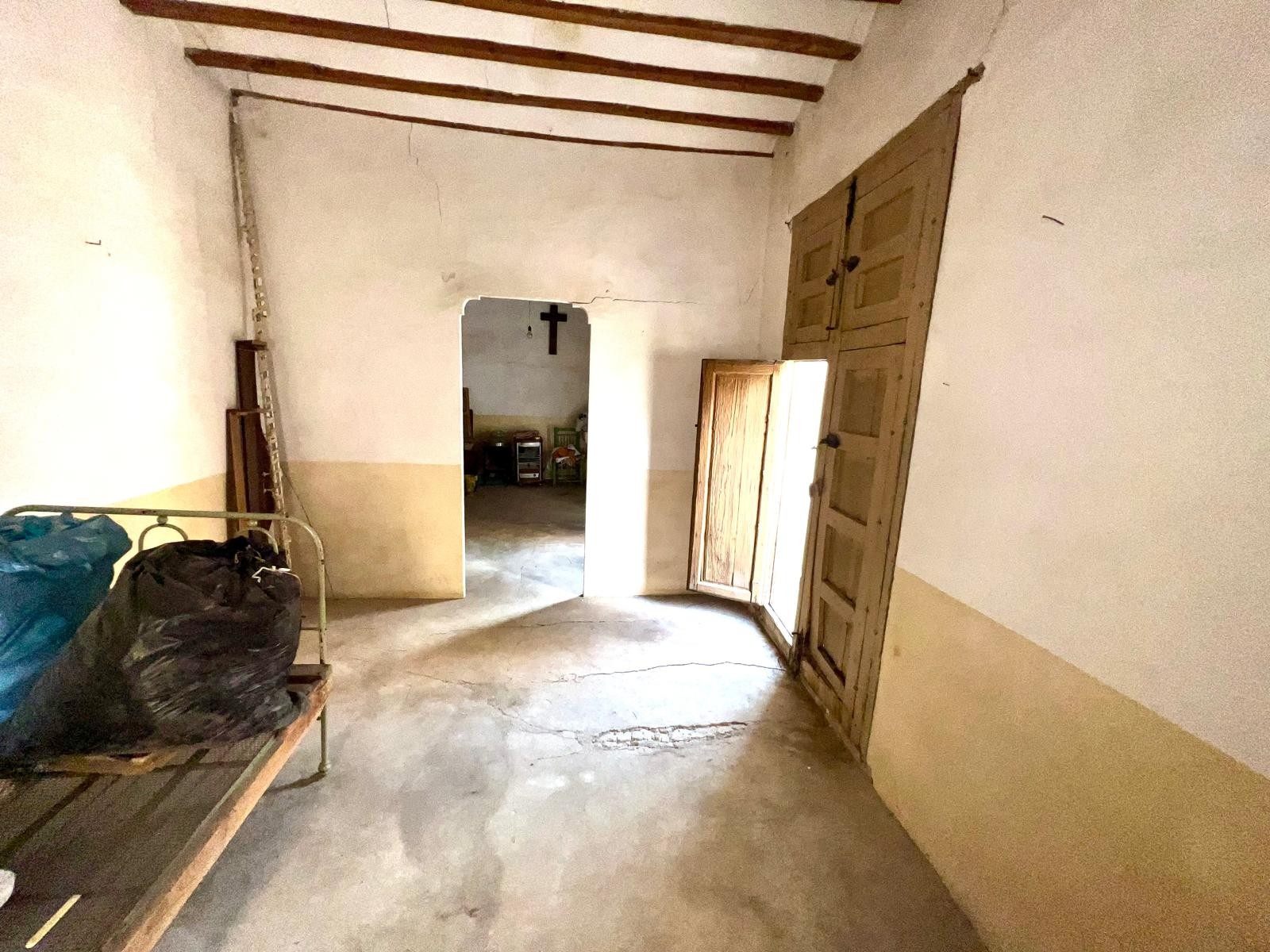 Townhouse in Pinoso, Alicante, Spain 8 bedrooms, 380 sq.m. No. 184408