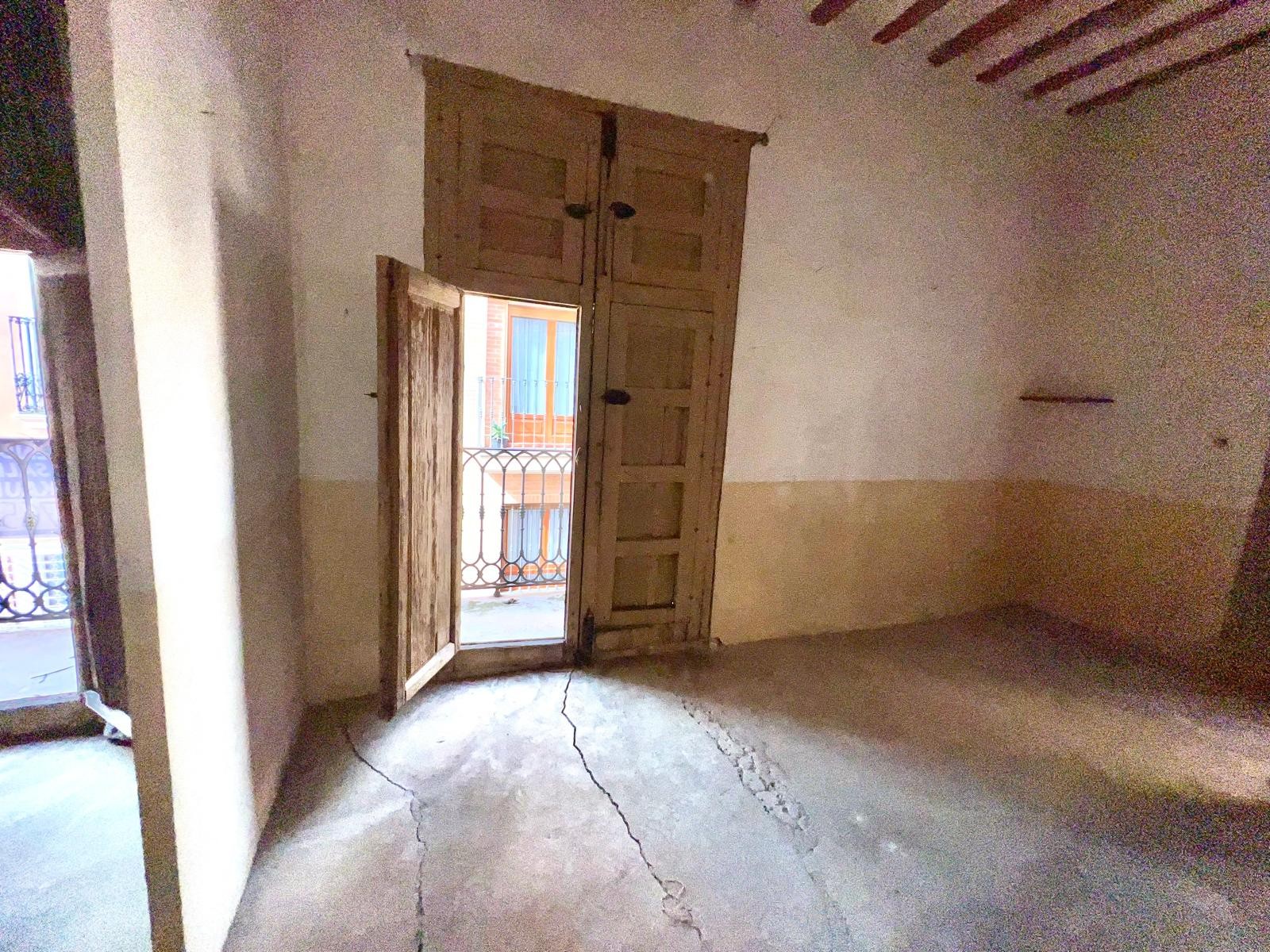 Townhouse in Pinoso, Alicante, Spain 8 bedrooms, 380 sq.m. No. 184408