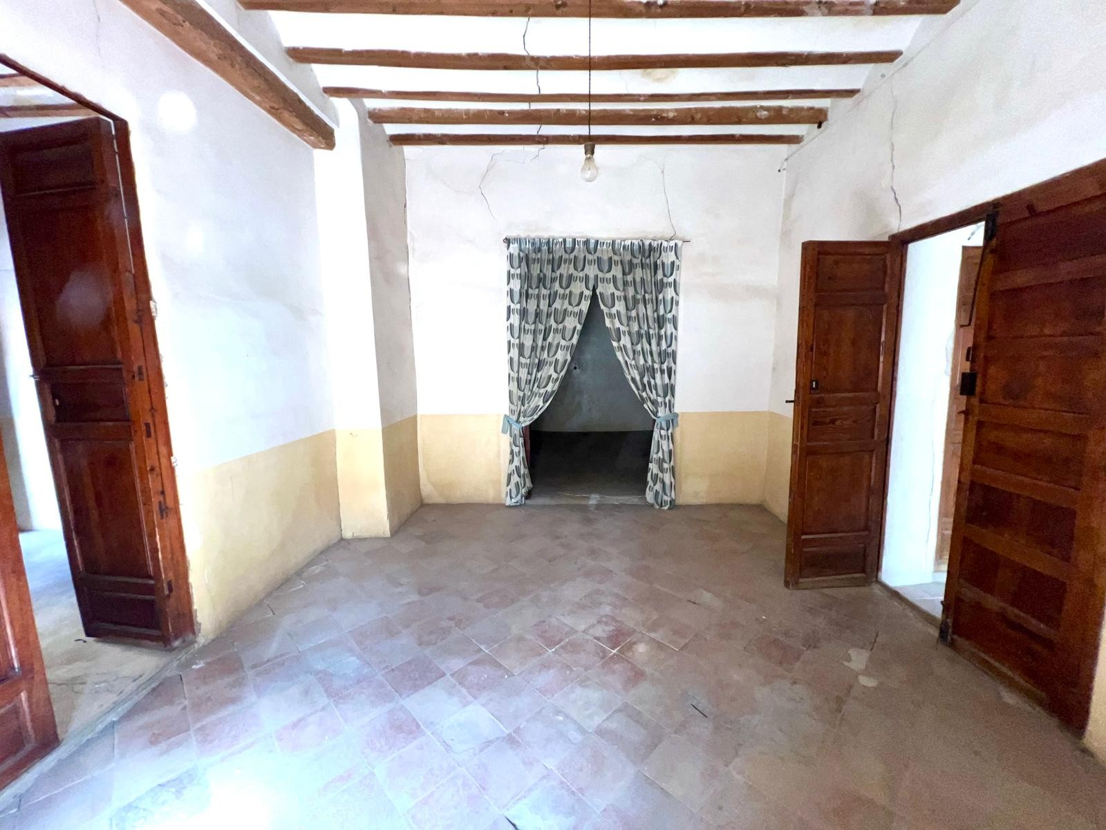 Townhouse in Pinoso, Alicante, Spain 8 bedrooms, 380 sq.m. No. 184408