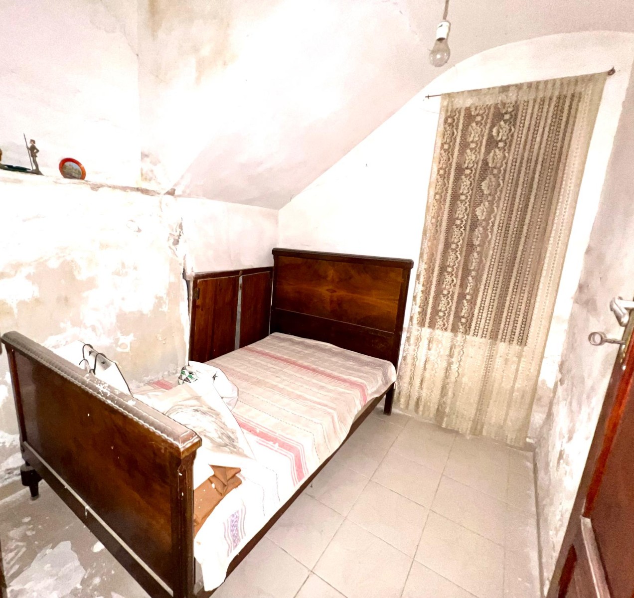 Townhouse in Pinoso, Alicante, Spain 8 bedrooms, 380 sq.m. No. 184408