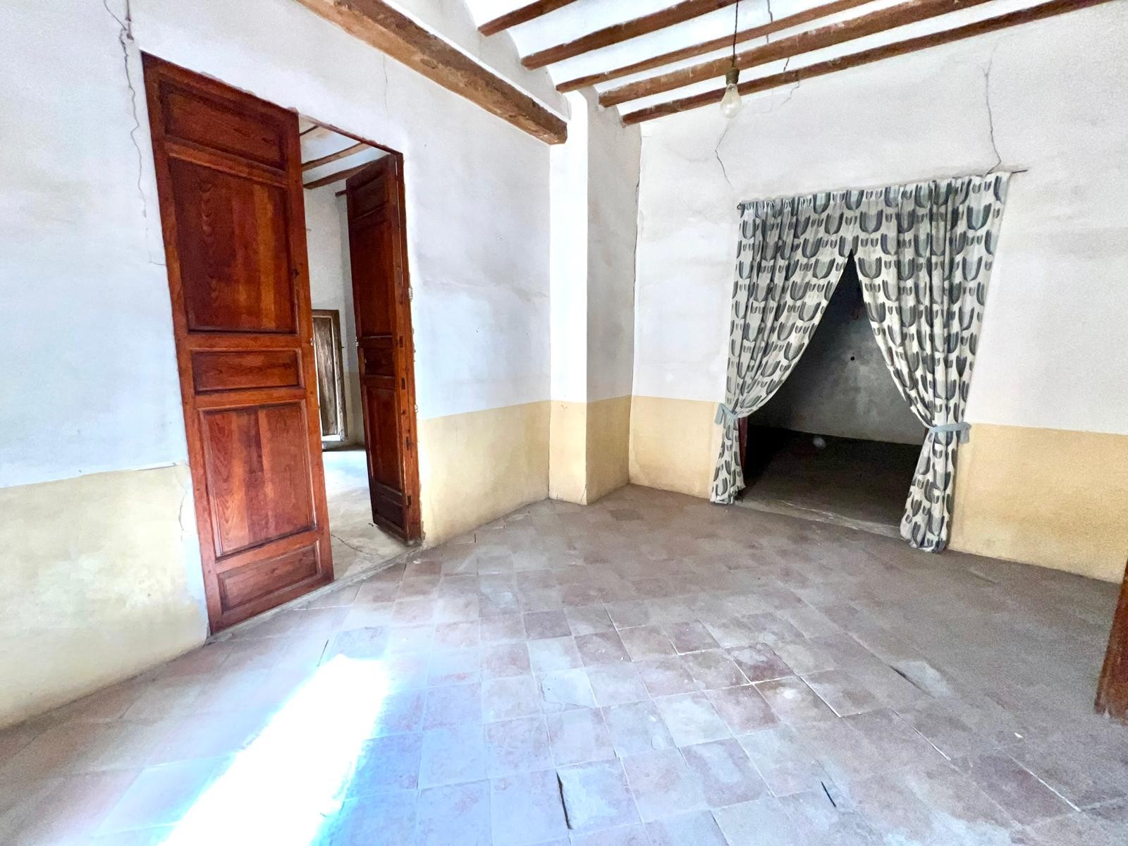 Townhouse in Pinoso, Alicante, Spain 8 bedrooms, 380 sq.m. No. 184408