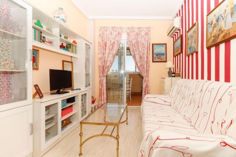 Apartment for sale in Torrevieja, Alicante, Spain 1 bedroom, 60 sq.m. No. 184313 - photo 5