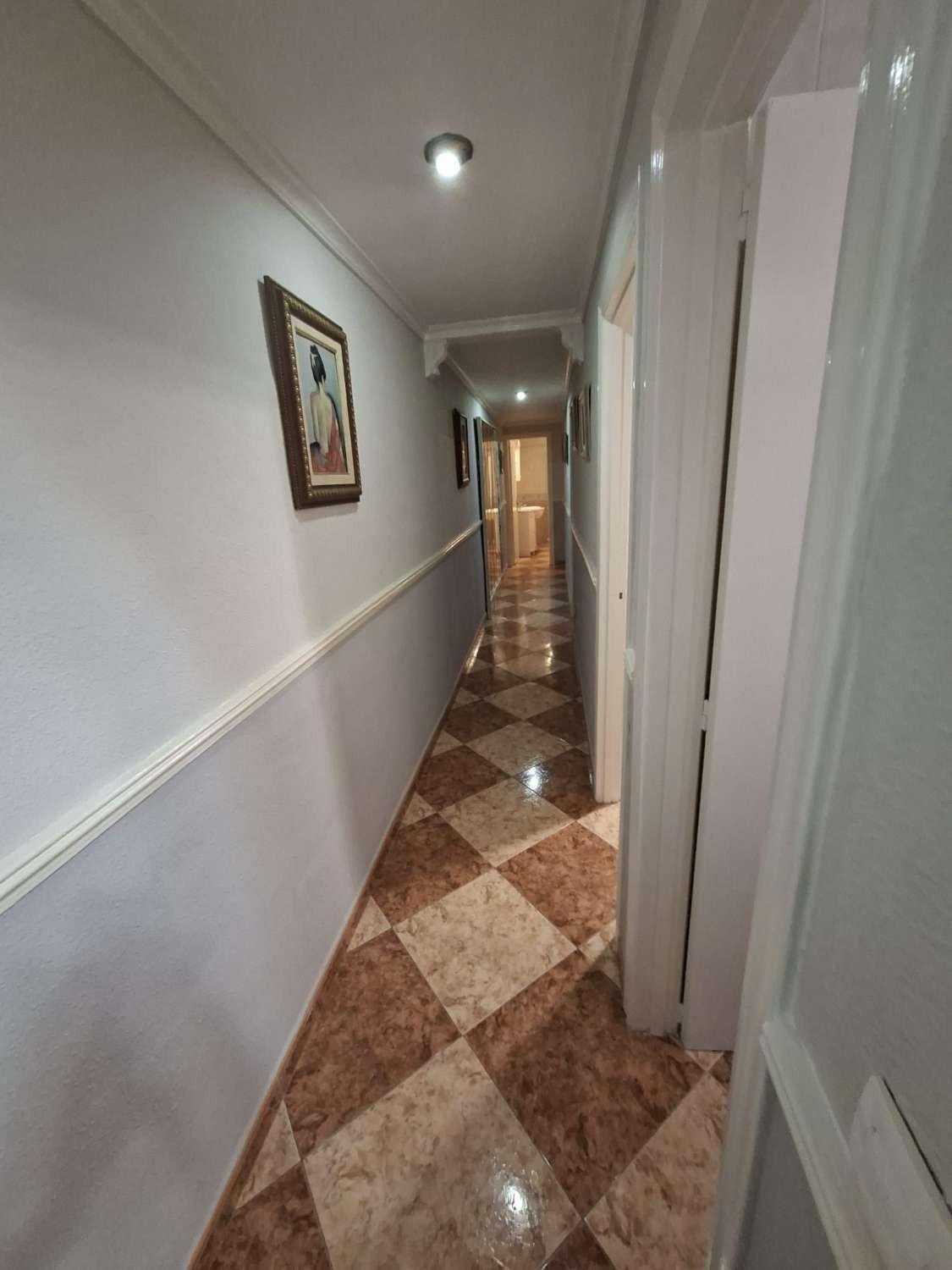 Квартира в Торревьеха, Аликанте, Испания 3 спальни, 91м2 №184315