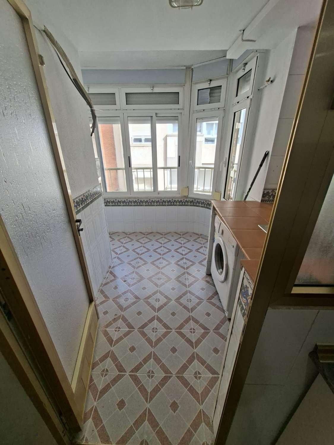 Квартира в Торревьеха, Аликанте, Испания 3 спальни, 91м2 №184315