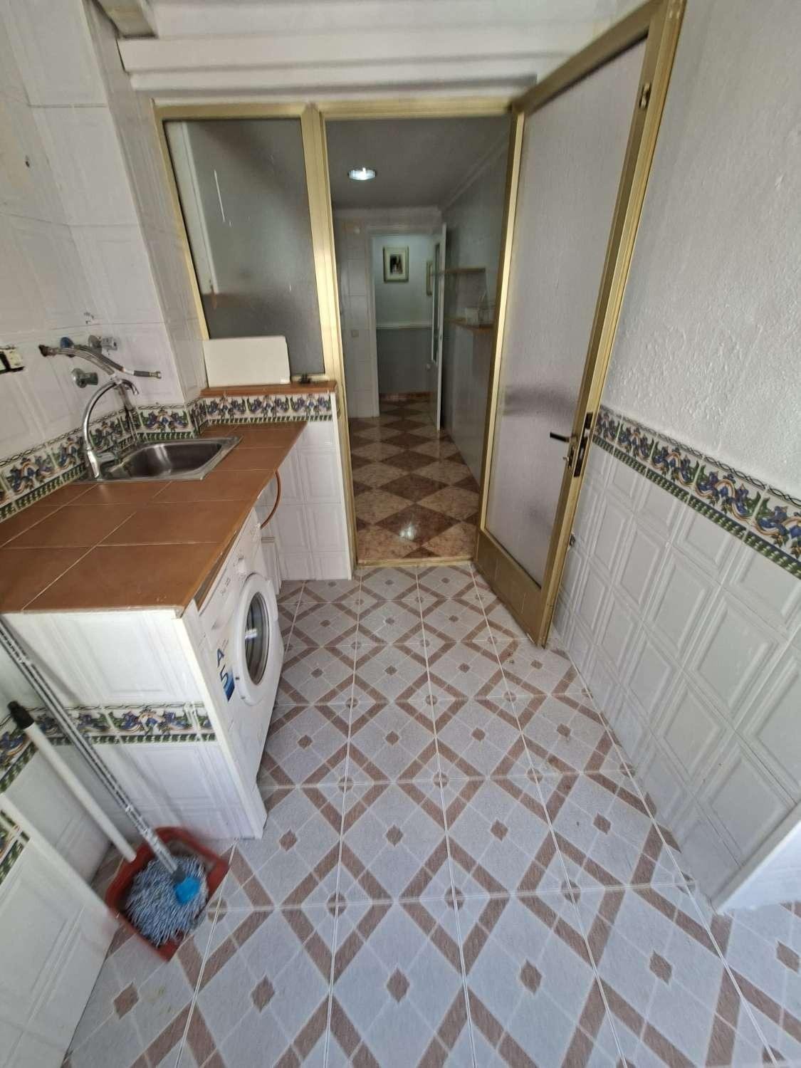 Квартира в Торревьеха, Аликанте, Испания 3 спальни, 91м2 №184315