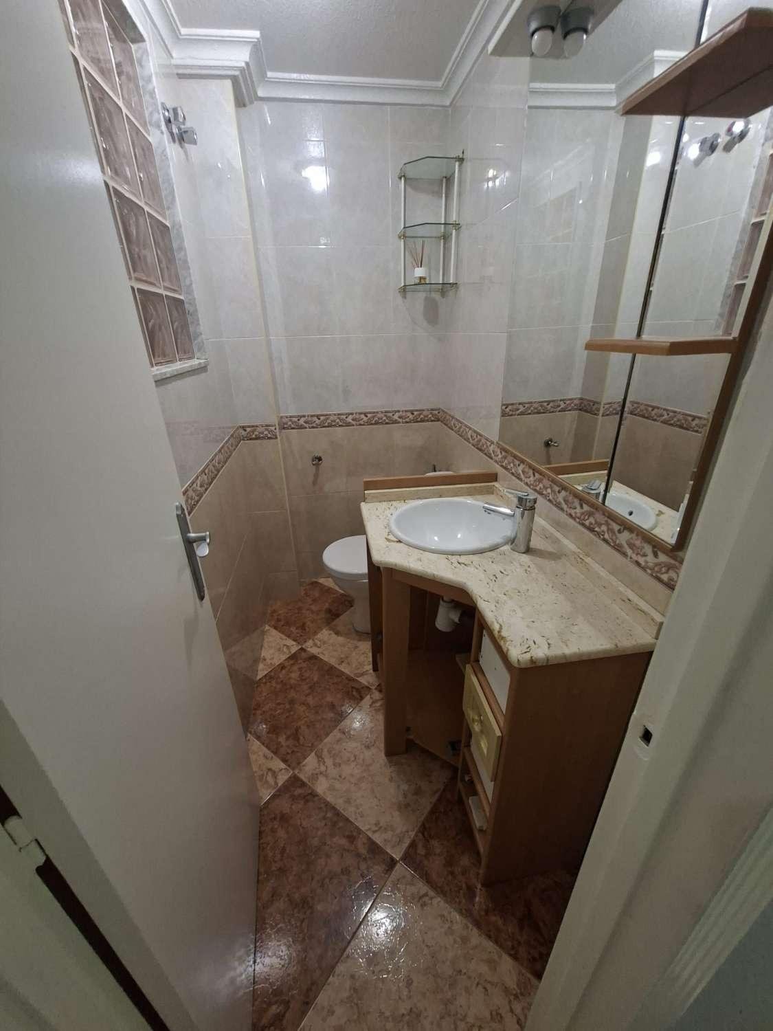 Квартира в Торревьеха, Аликанте, Испания 3 спальни, 91м2 №184315