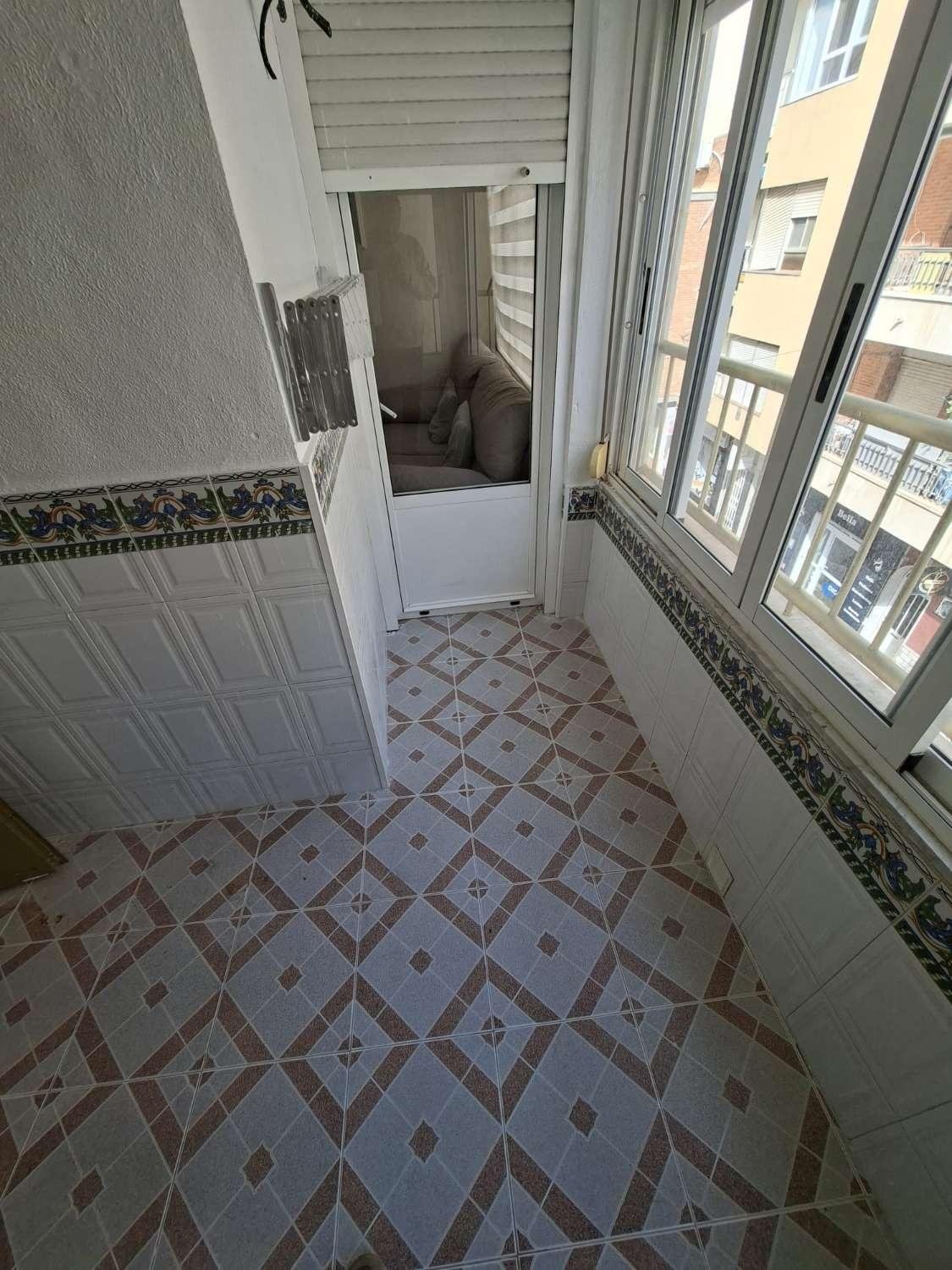 Квартира в Торревьеха, Аликанте, Испания 3 спальни, 91м2 №184315
