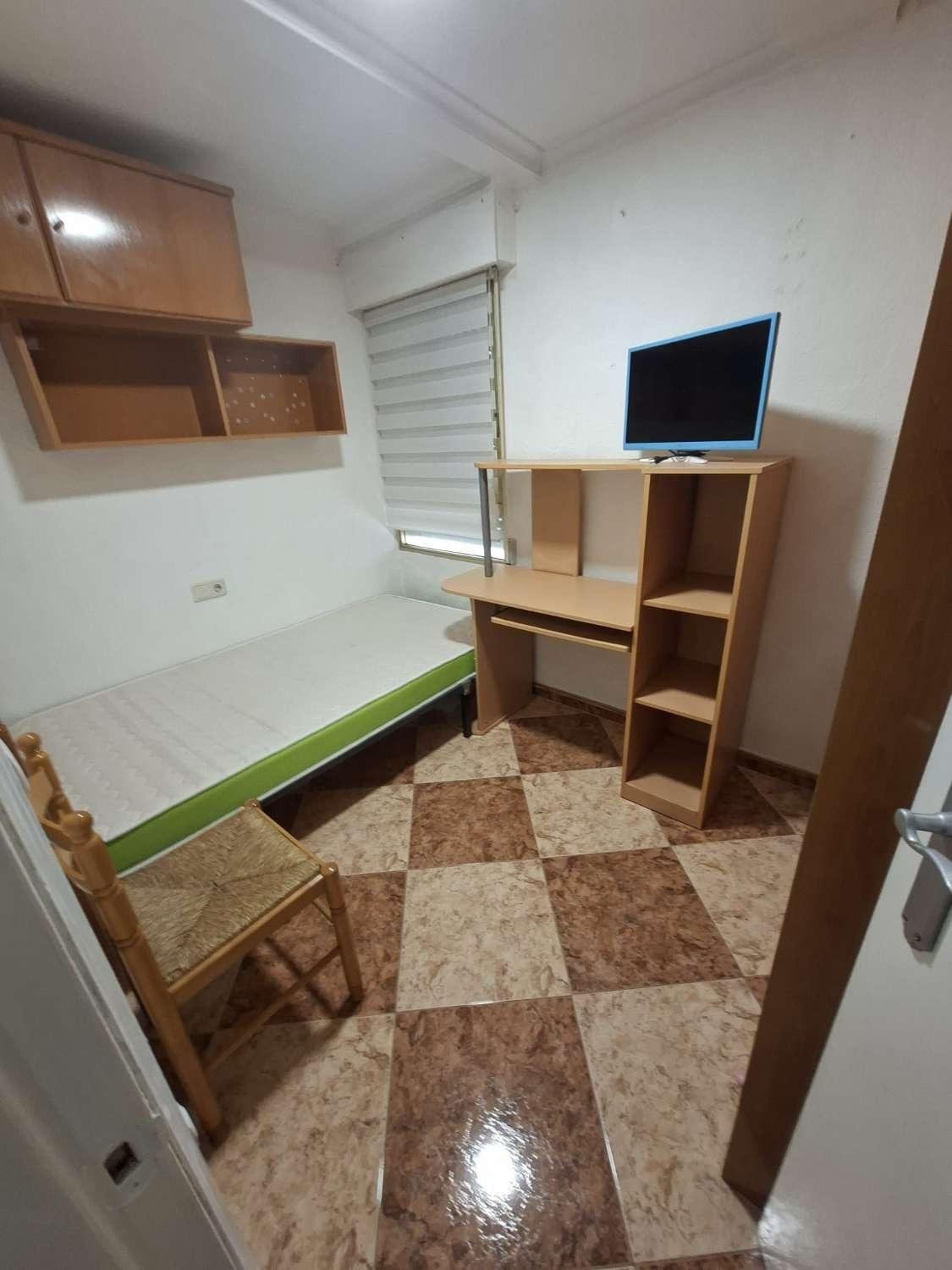 Квартира в Торревьеха, Аликанте, Испания 3 спальни, 91м2 №184315