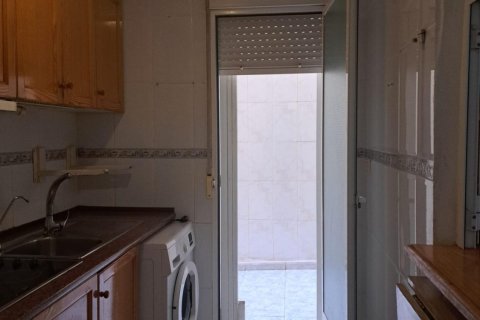 Apartment for sale in Torrevieja, Alicante, Spain 2 bedrooms, 68 sq.m. No. 184310 - photo 12