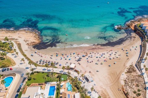 Villa till salu i Playa Flamenca II, Alicante, Spanien 97 kvm. Nr. 166181 - foto 4