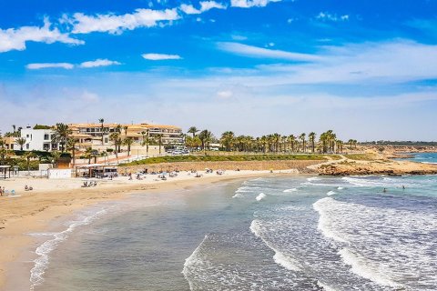 Villa till salu i Playa Flamenca II, Alicante, Spanien 97 kvm. Nr. 166181 - foto 22