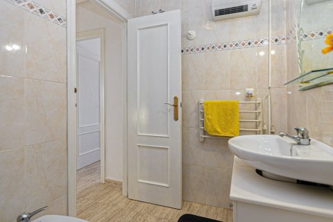 House for sale in Mil Palmeras, Alicante, Spain 81 sq.m. No. 166180 - photo 20