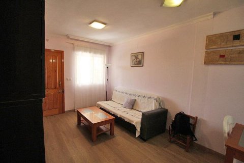 Продажа бунгало в Гуардамар-дель-Сегура, Аликанте, Испания 2 спальни, 86м2 №190030 - фото 5