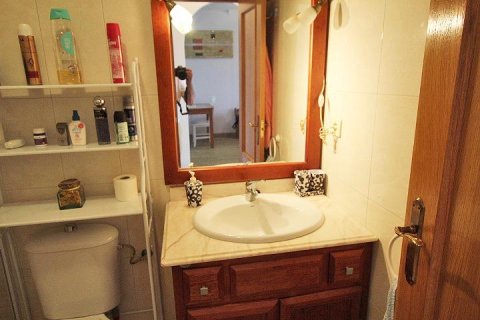 Продажа бунгало в Гуардамар-дель-Сегура, Аликанте, Испания 2 спальни, 86м2 №190030 - фото 11
