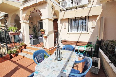 Продажа бунгало в Гуардамар-дель-Сегура, Аликанте, Испания 2 спальни, 86м2 №190030 - фото 17