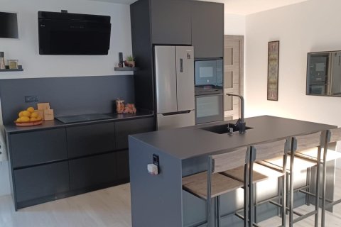Продажа квартиры в Пилар де ла Орадада, Аликанте, Испания 3 спальни, 82м2 №190033 - фото 4