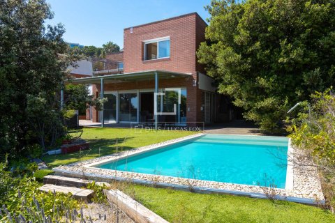 Villa Teia, Barcelona, Spānijā 4 istabas, 367 m2 Nr. 168942