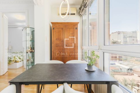 Dzīvoklis pārdošanā Barcelona, Spānijā 4 istabas, 128 m2 Nr. 168941 - attēls 8