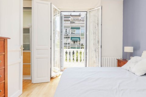 Dzīvoklis pārdošanā Barcelona, Spānijā 4 istabas, 128 m2 Nr. 168941 - attēls 28