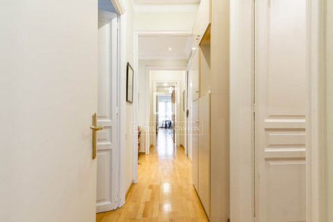 Dzīvoklis pārdošanā Barcelona, Spānijā 4 istabas, 128 m2 Nr. 168941 - attēls 14