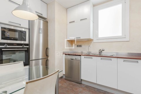 Dzīvoklis pārdošanā Barcelona, Spānijā 4 istabas, 128 m2 Nr. 168941 - attēls 18