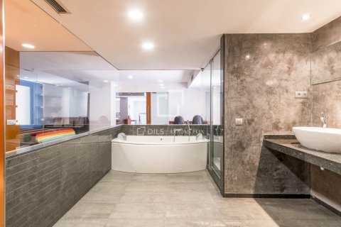 Dzīvoklis pārdošanā Barcelona, Spānijā 1 istaba, 290 m2 Nr. 168940 - attēls 14