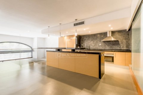 Dzīvoklis pārdošanā Barcelona, Spānijā 1 istaba, 290 m2 Nr. 168940 - attēls 27