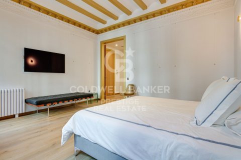 Apartament w Barcelona, Hiszpania 4 sypialnie, 350 mkw. nr 158230 – zdjęcie 22