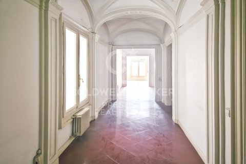 Lägenhet till salu i Barcelona, Spanien 5 sovrum, 362 kvm. Nr. 158231 - foto 8