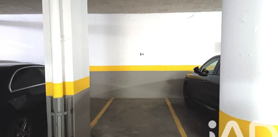Garage in Madrid, Spain 10 sq.m. No. 193560