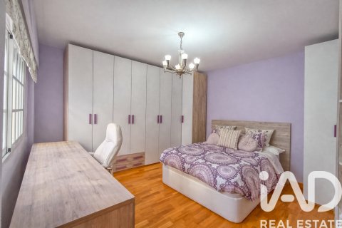 Townhouse for sale in San Vicente del Raspeig, Alicante, Spain 4 bedrooms, 196 sq.m. No. 193562 - photo 17