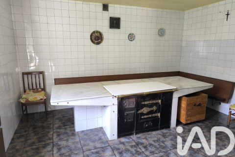 House for sale in Abadin, Lugo, Spain 4 bedrooms, 292 sq.m. No. 193559 - photo 13