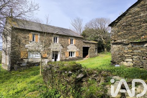 House for sale in Abadin, Lugo, Spain 4 bedrooms, 292 sq.m. No. 193559 - photo 2