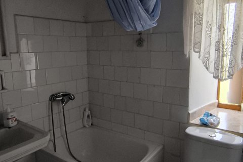 House for sale in Abadin, Lugo, Spain 4 bedrooms, 292 sq.m. No. 193559 - photo 24