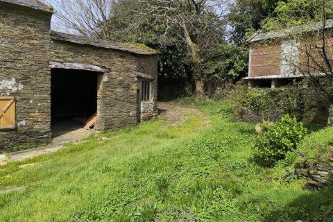 House for sale in Abadin, Lugo, Spain 4 bedrooms, 292 sq.m. No. 193559 - photo 8