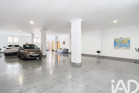 Commercial property in Vejer de la Frontera, Cadiz, Spain 177 sq.m. No. 184686