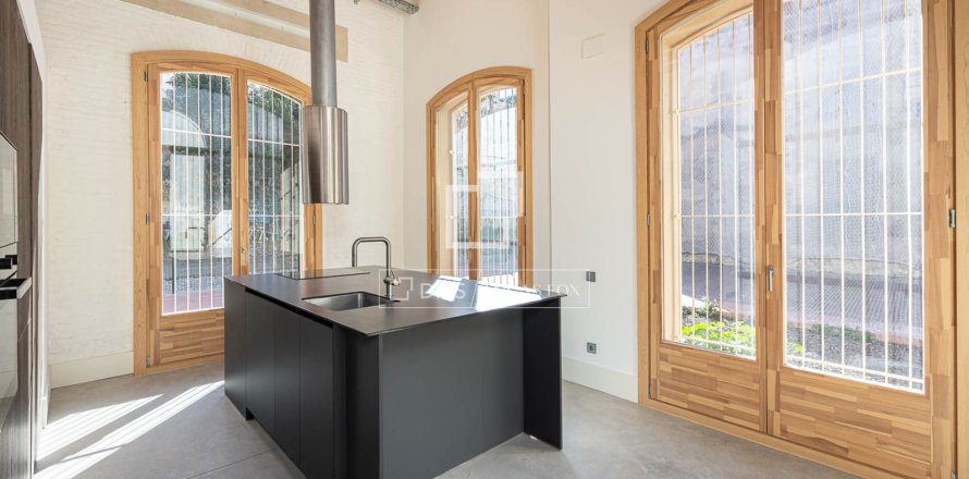 Wohnung in Barcelona, Spanien 1 Schlafzimmer, 63 m2 Nr. 150233