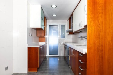 Wohnung zur Miete in Esplugues de Llobregat, Barcelona, Spanien 4 Schlafzimmer, 123 m2 Nr. 150236 - Foto 14