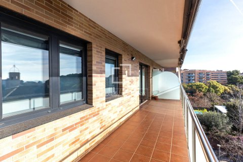 Wohnung zur Miete in Esplugues de Llobregat, Barcelona, Spanien 4 Schlafzimmer, 123 m2 Nr. 150236 - Foto 12