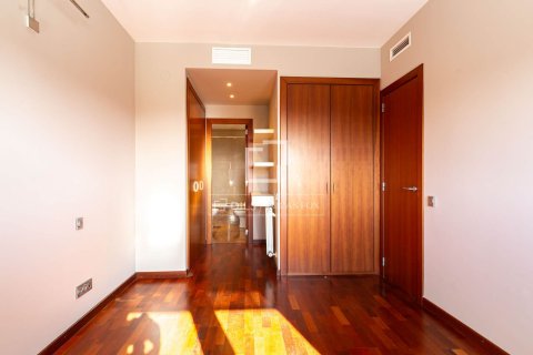 Wohnung zur Miete in Esplugues de Llobregat, Barcelona, Spanien 4 Schlafzimmer, 123 m2 Nr. 150236 - Foto 29