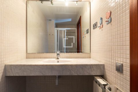 Wohnung zur Miete in Esplugues de Llobregat, Barcelona, Spanien 4 Schlafzimmer, 123 m2 Nr. 150236 - Foto 20